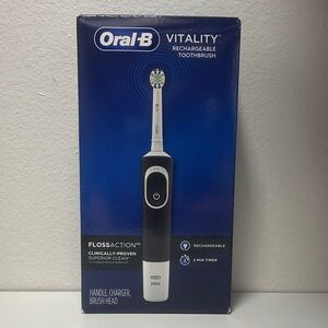 Oral-B Vitality Rechargeable Toothbrush - Black